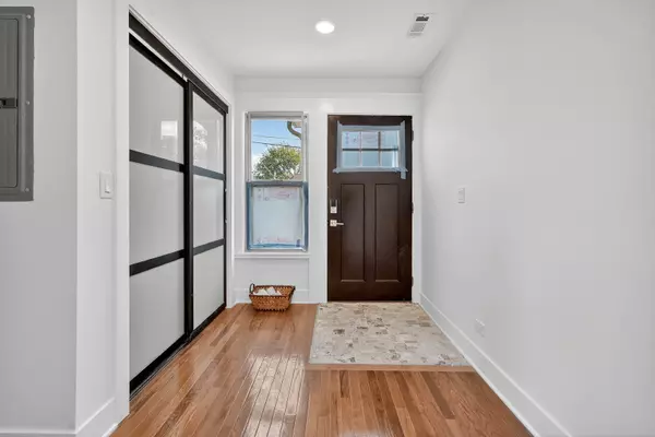 Antioch, IL 60002,42362 N Poplar ST