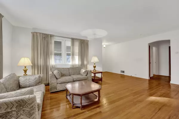 North Riverside, IL 60546,2223 S 7th AVE