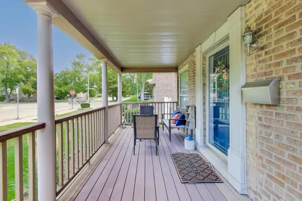 Chicago, IL 60656,7805 W Farragut AVE