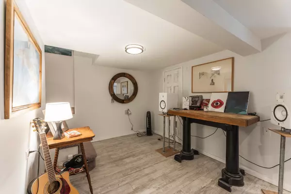 Chicago, IL 60647,Address not disclosed