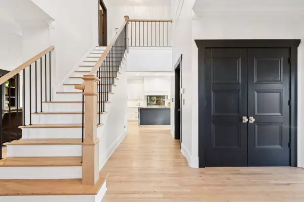 Lake Barrington, IL 60010,27625 W Kazimour DR