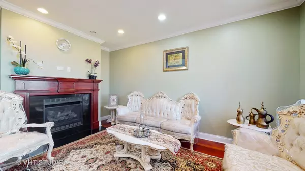 Morton Grove, IL 60053,6909 Beckwith RD