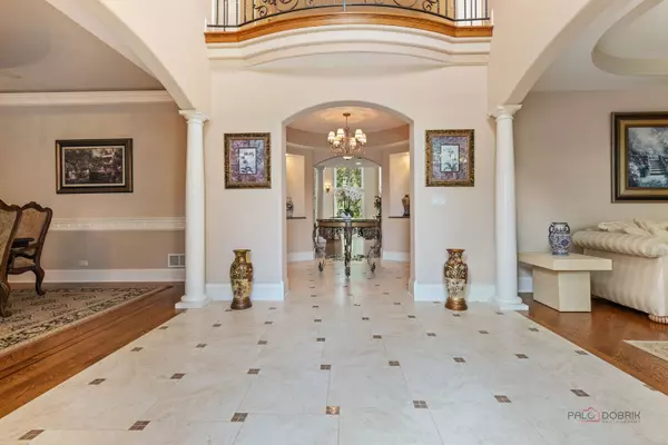 Hawthorn Woods, IL 60047,26 E Peter LN