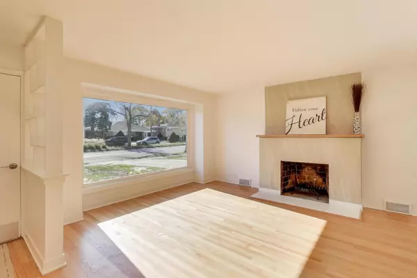 Skokie, IL 60076,4308 Main ST