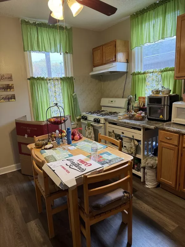 Chicago, IL 60647,1839 N Washtenaw AVE #2