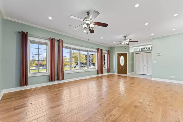 Morton Grove, IL 60053,5533 LINCOLN AVE