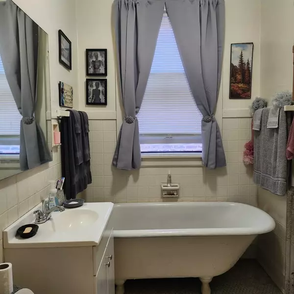 Chicago, IL 60620,7601 S Morgan ST