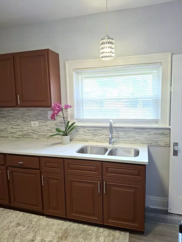 Chicago, IL 60628,11531 S Stewart AVE