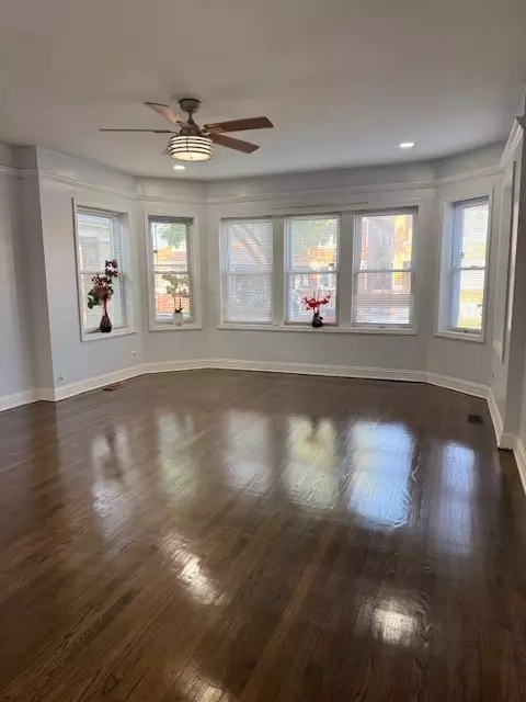 Chicago, IL 60629,6922 S Campbell AVE