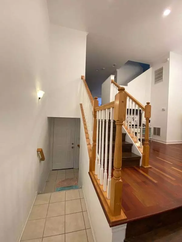 Chicago, IL 60609,3511 S Hoyne AVE #1