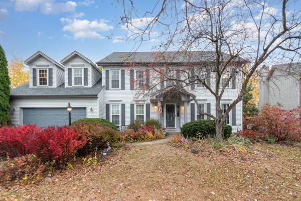 3467 Charlemaine DR, Aurora, IL 60504