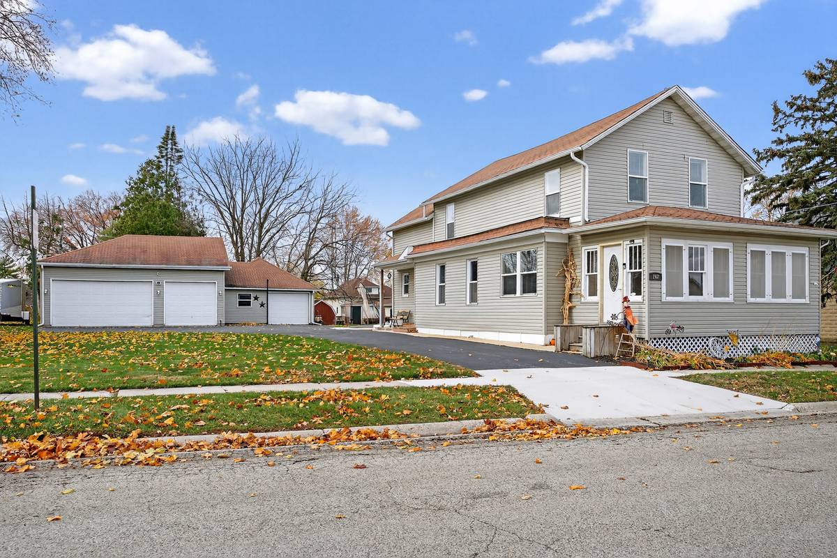 Hampshire, IL 60140,162 Park ST