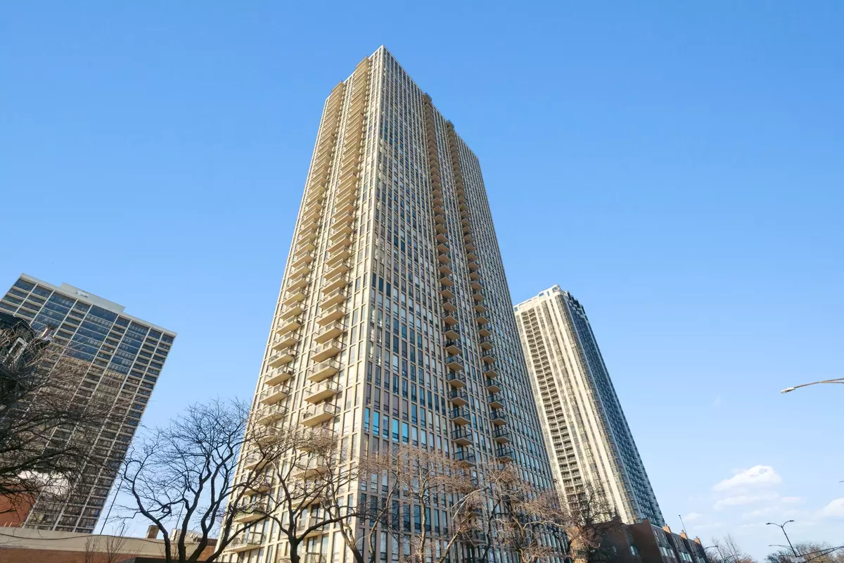 Chicago, IL 60614,1660 N LaSalle DR #1403