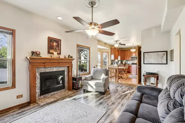 Bolingbrook, IL 60440,719 Feather Sound DR