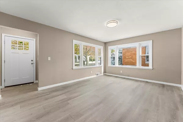 Champaign, IL 61821,Address not disclosed