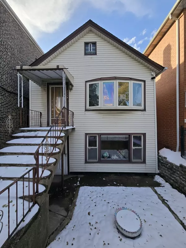 3720 S Hermitage AVE, Chicago, IL 60609