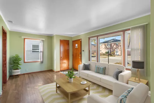 Lyons, IL 60534,8635 44th PL