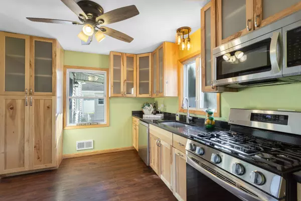 Lyons, IL 60534,8635 44th PL