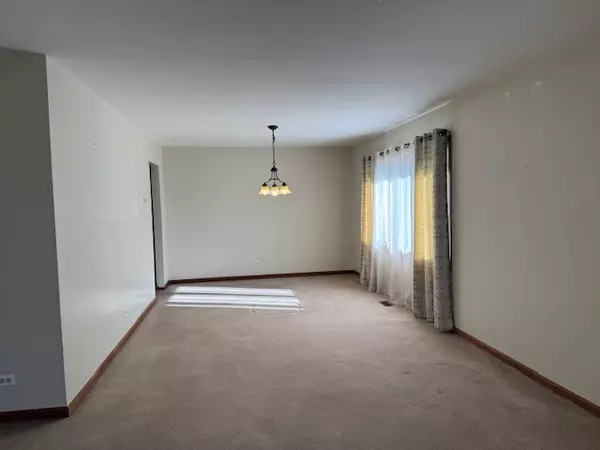 Oak Forest, IL 60452,17027 Judy CT