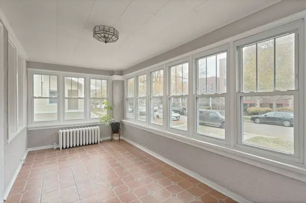 Oak Park, IL 60304,808 S Euclid AVE