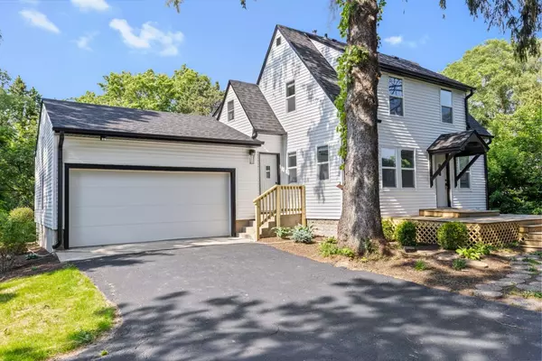 7330 Olde Creek RD, Rockford, IL 61114