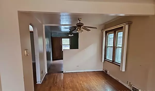 Riverdale, IL 60827,14309 S La Salle ST