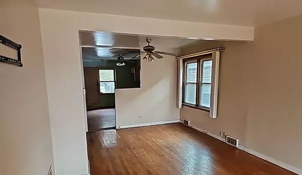 Riverdale, IL 60827,14309 S La Salle ST