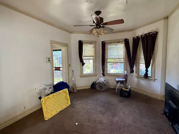 Chicago, IL 60621,7232 S Aberdeen ST