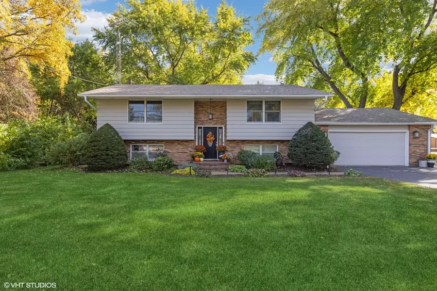 3322 Cannonball TRL, Yorkville, IL 60560