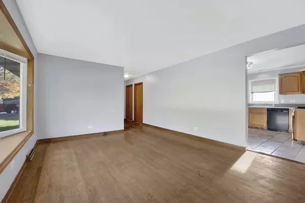 Worth, IL 60482,11257 S Pacific DR