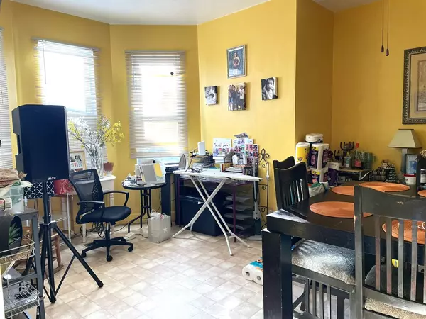 Joliet, IL 60435,347 Pine ST