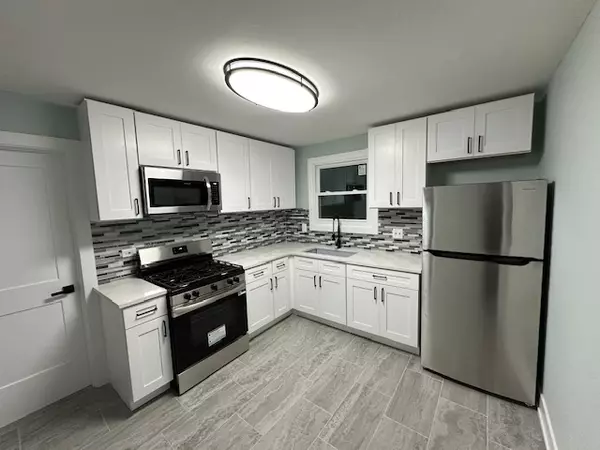 Park Forest, IL 60466,23 Oak LN