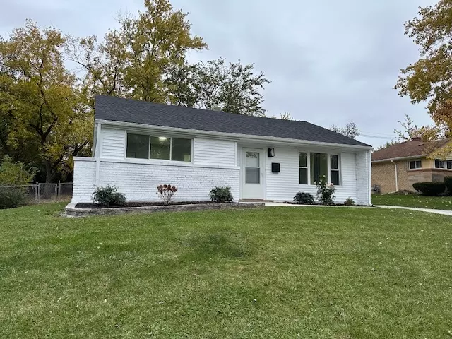 23 Oak LN, Park Forest, IL 60466