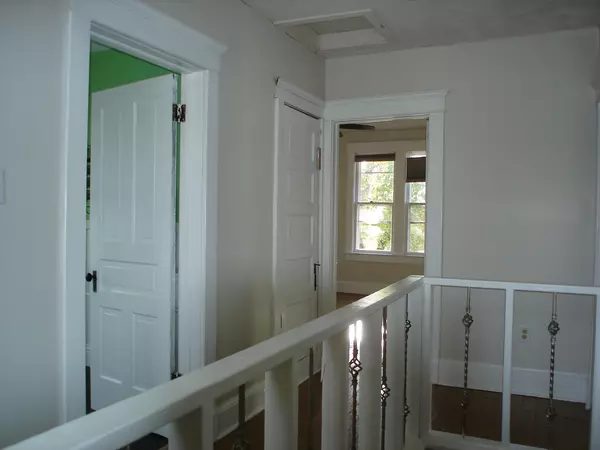 Dixon, IL 61021,1312 S Peoria AVE