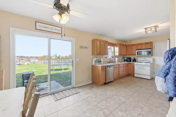 Dekalb, IL 60115,145 Heatherfield LN