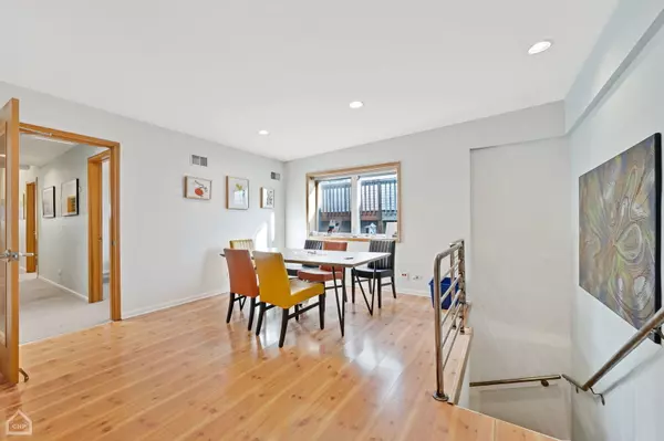 Chicago, IL 60642,1407 W Chicago AVE