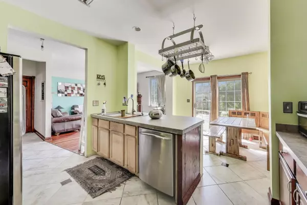 Round Lake, IL 60073,345 W Asbury DR