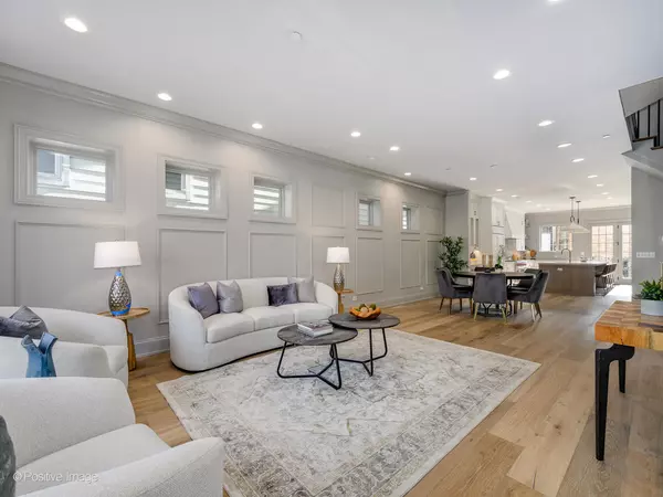 Chicago, IL 60614,1143 W MONTANA ST