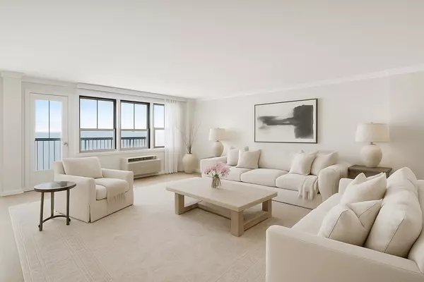 Chicago, IL 60660,5733 N Sheridan RD #28B