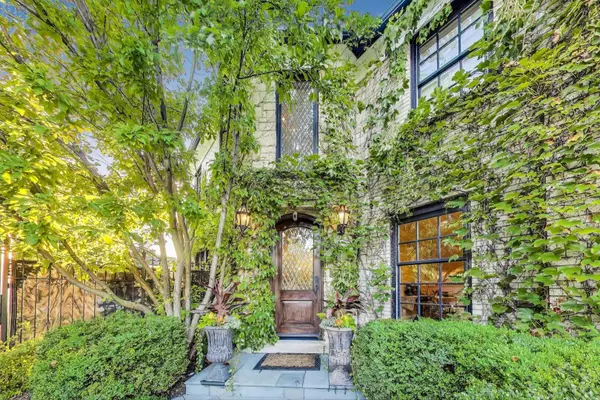 River Forest, IL 60305,Address not disclosed