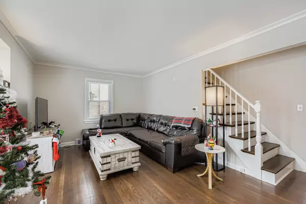 Westchester, IL 60154,1433 Bristol AVE