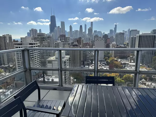 Chicago, IL 60610,1555 N Dearborn Pkwy #2A