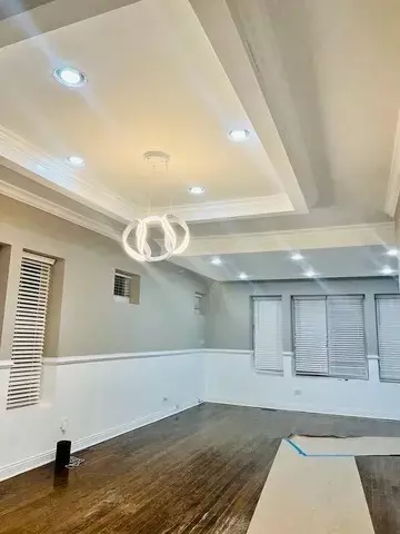 Chicago, IL 60621,7433 S PERRY AVE