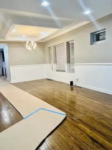 Chicago, IL 60621,7433 S PERRY AVE