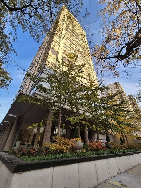 5757 N Sheridan RD #3J, Chicago, IL 60660