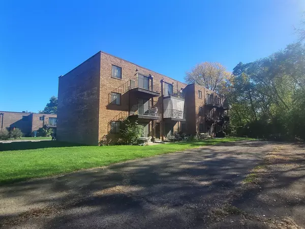 Palatine, IL 60067,224 E Rimini CT