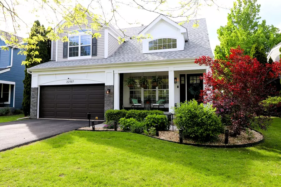 2207 Periwinkle LN, Naperville, IL 60540