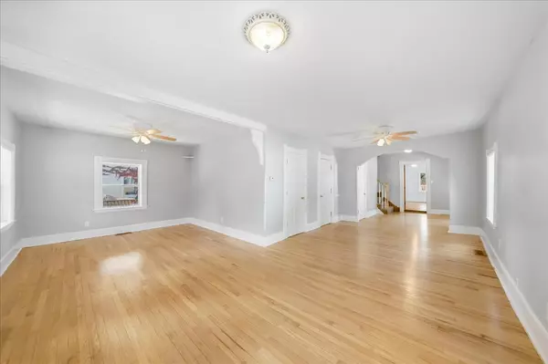 Plano, IL 60545,317 E Dearborn ST