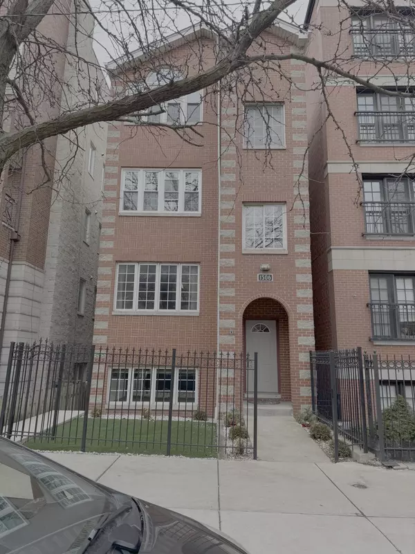 1506 N Bosworth AVE #3, Chicago, IL 60642