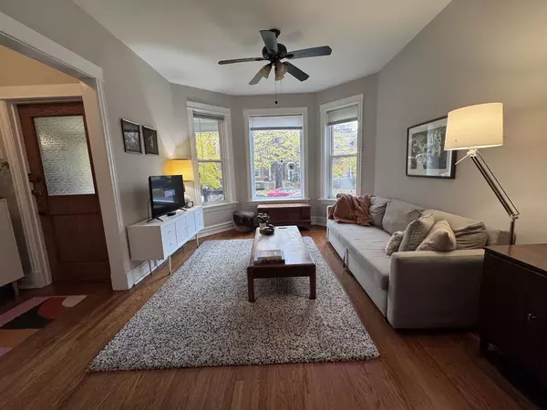 Chicago, IL 60625,Address not disclosed